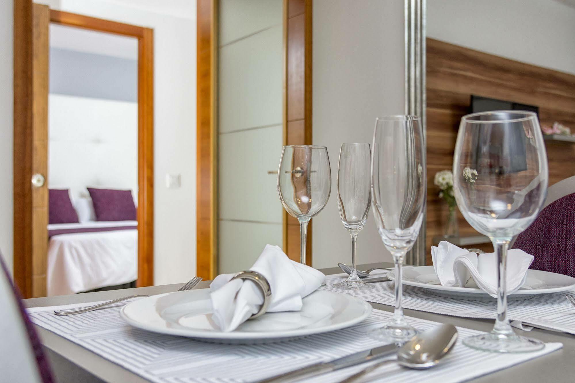 Goodplaces Larios Apartment มาลากา ภายนอก รูปภาพ